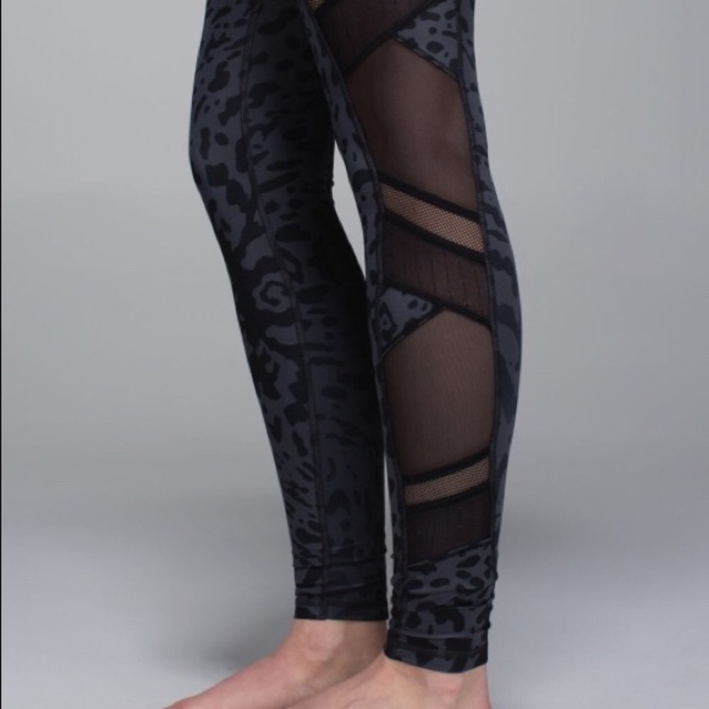 Lululemon Just Breathe Tights Leggings 6 Animal